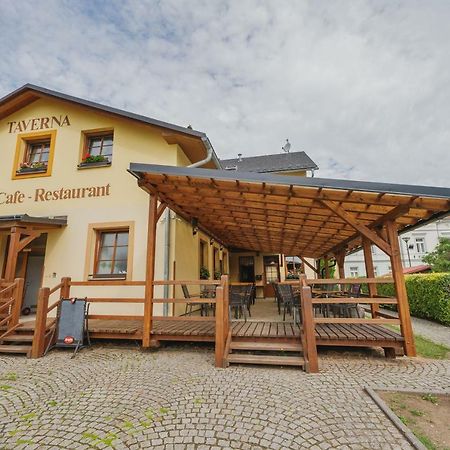 Hotel Taverna Javorník Eksteriør bilde