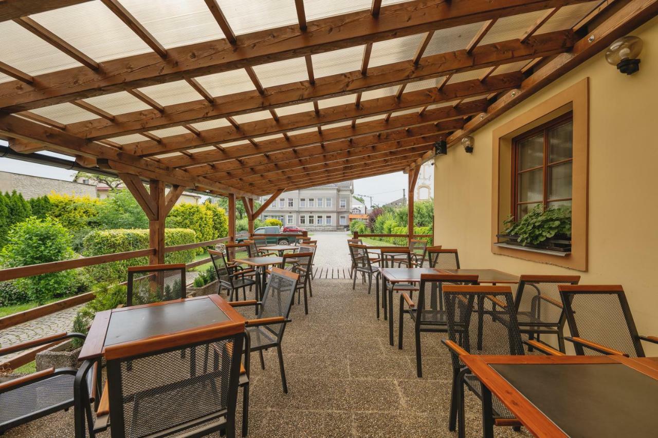 Hotel Taverna Javorník Eksteriør bilde