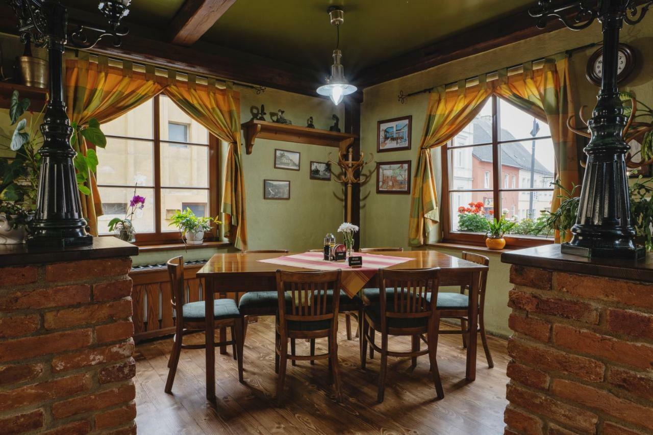 Hotel Taverna Javorník Eksteriør bilde
