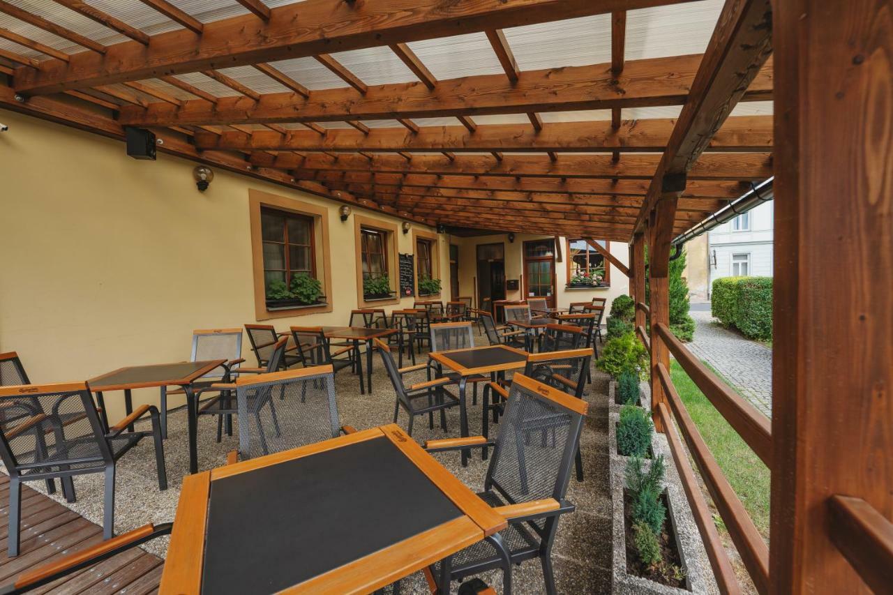 Hotel Taverna Javorník Eksteriør bilde