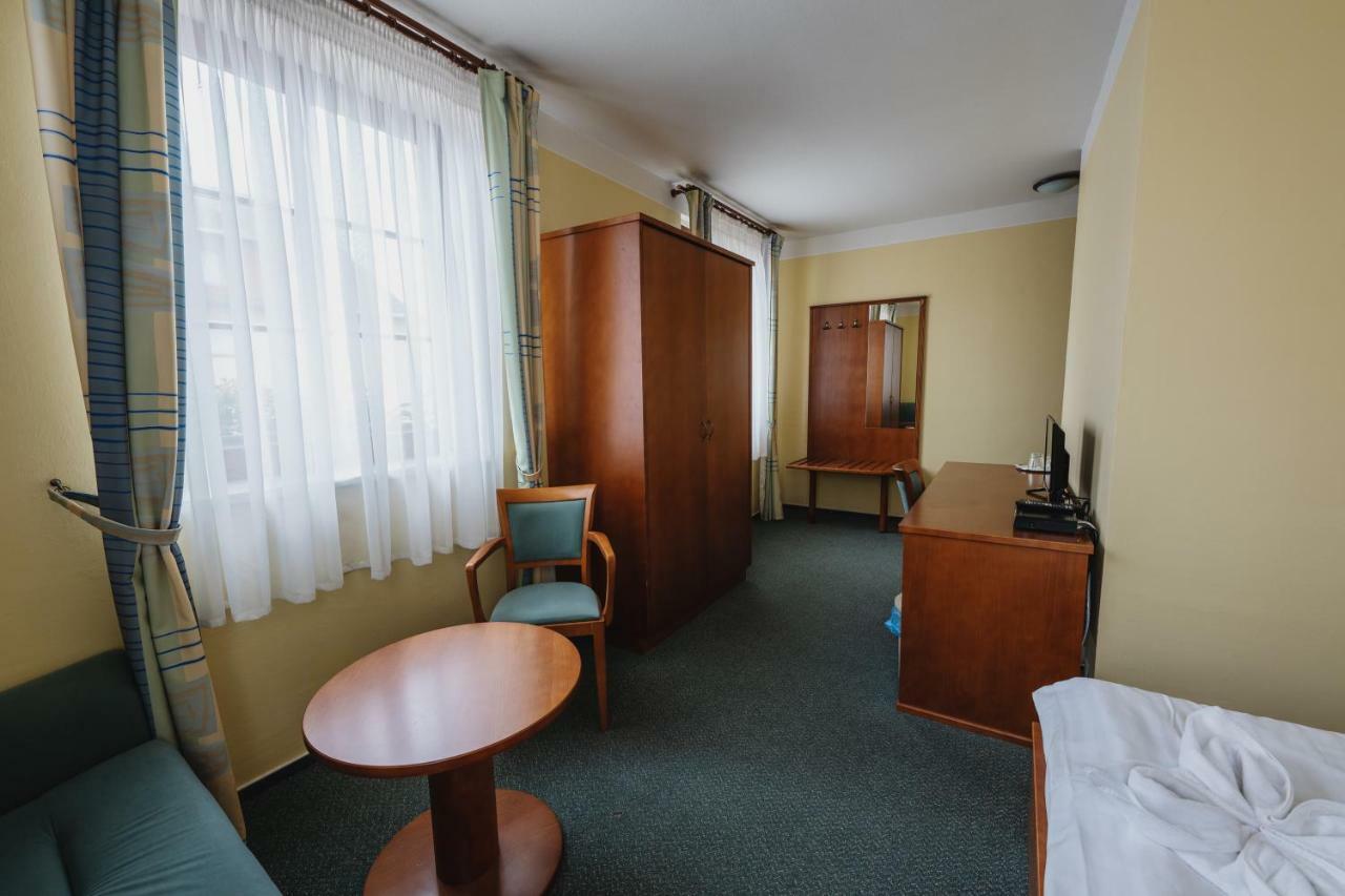Hotel Taverna Javorník Eksteriør bilde